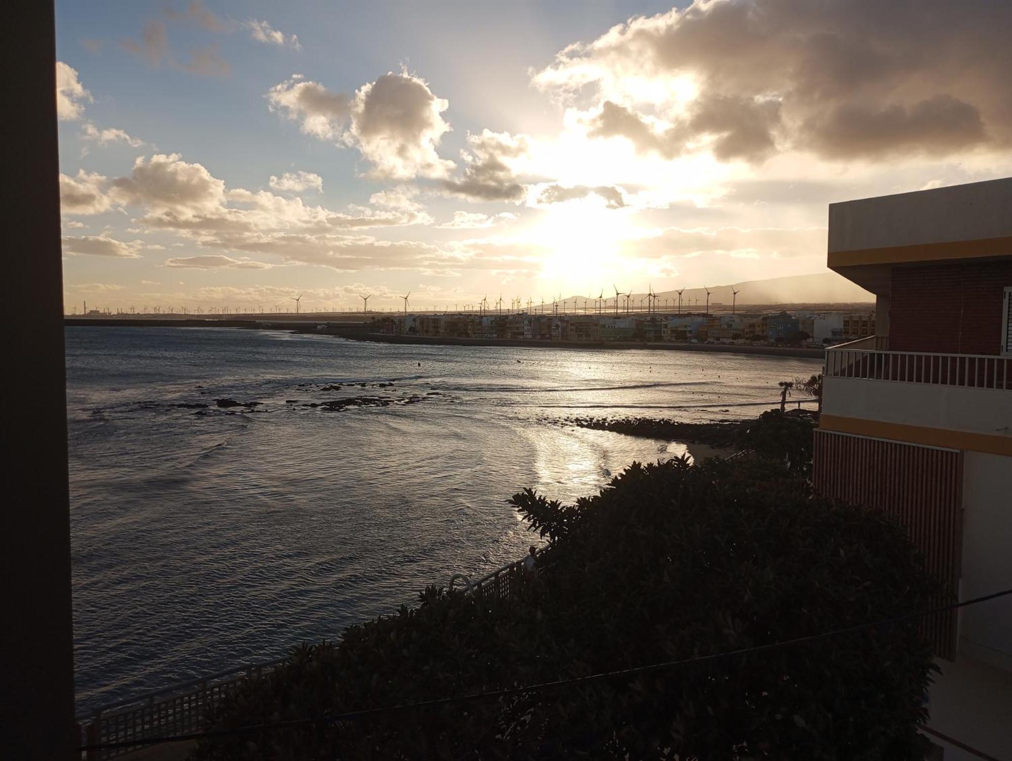 Sea View On Arinaga Beach Exterior foto