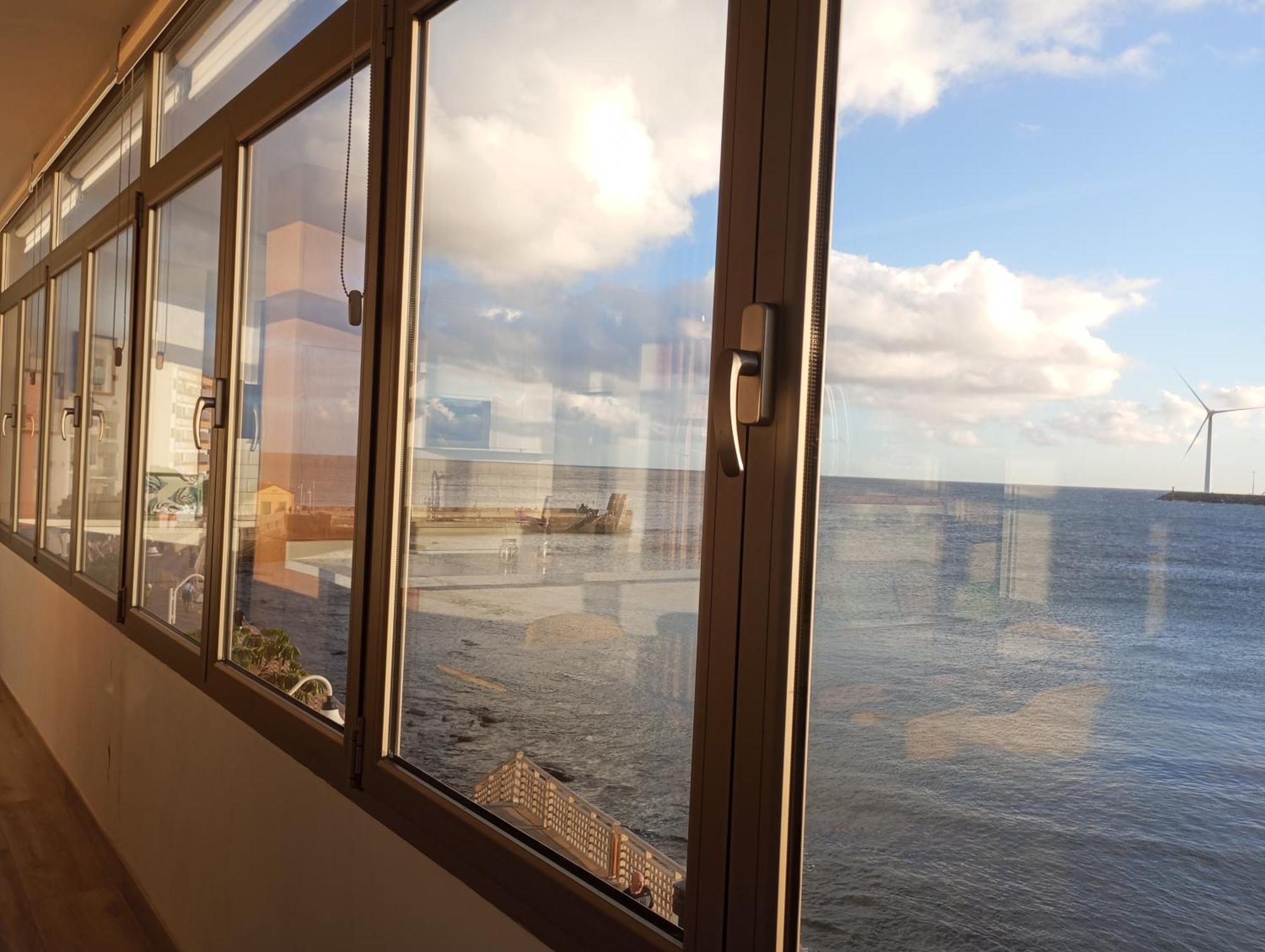Sea View On Arinaga Beach Exterior foto